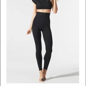 BLANQI EVERYDAY HIGHWAIST POSTPARTUM LEGGINGS